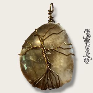 Tree of Life Wire-Wrapped Stone Pendant – Natural Elegance
